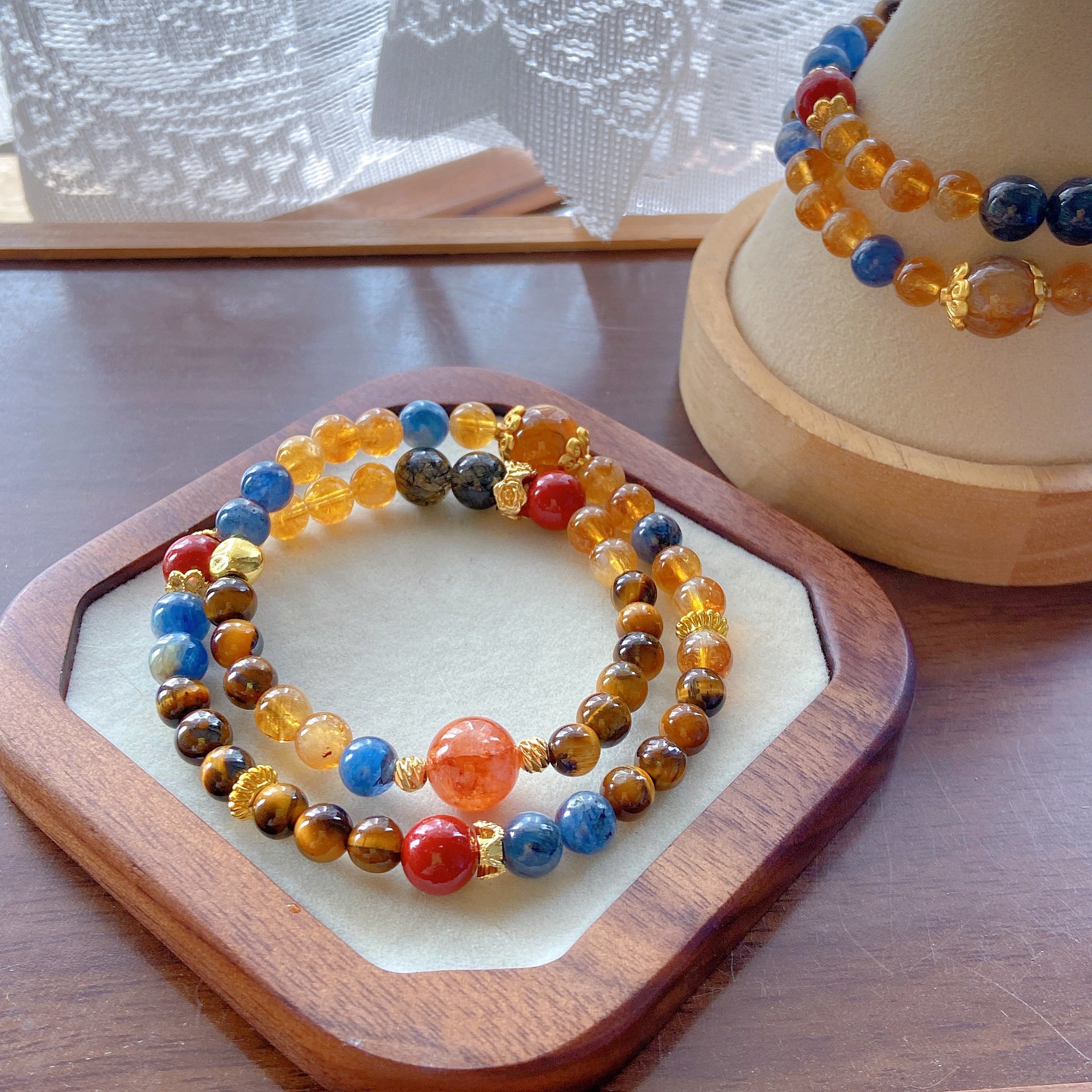 Natural blue crystal tiger eye stone cinnabar black hair crystal yellow tower crystal glue double circle bracelet