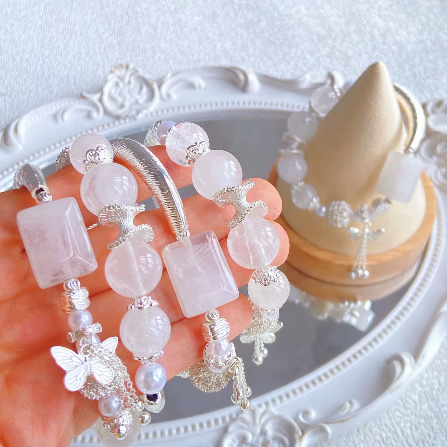 Natural white crystal white ghost no event card wedding dress white half bracelet