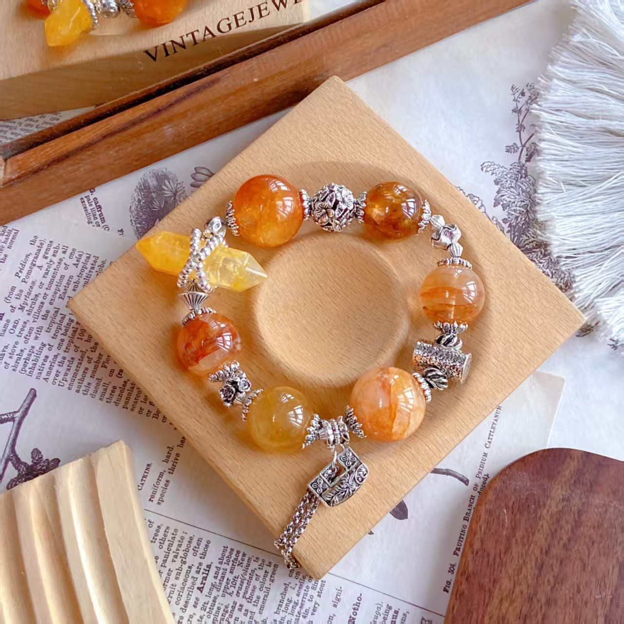 Natural gold gel flower large particle crystal bracelet