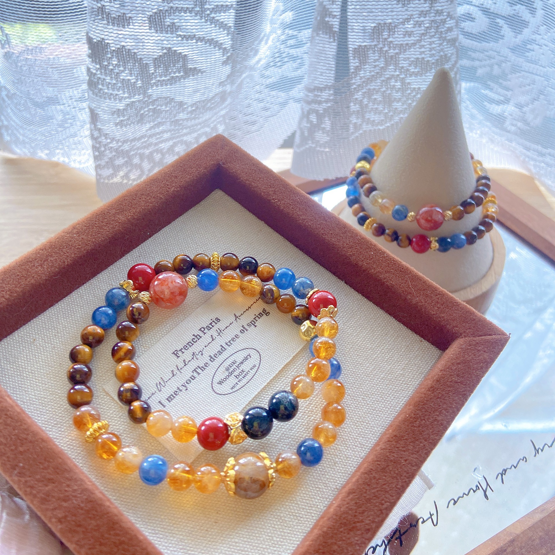 Natural blue crystal tiger eye stone cinnabar black hair crystal yellow tower crystal glue double circle bracelet