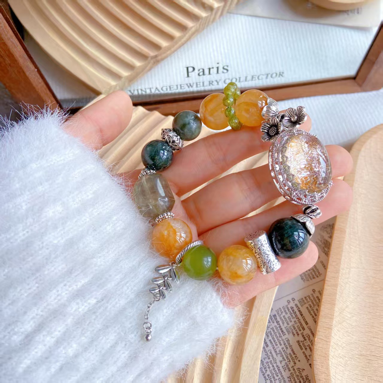 Natural Ghost Magic Box Gold Glue Flower Xiuyu Green Hair Crystal Green Crystal Bracelet