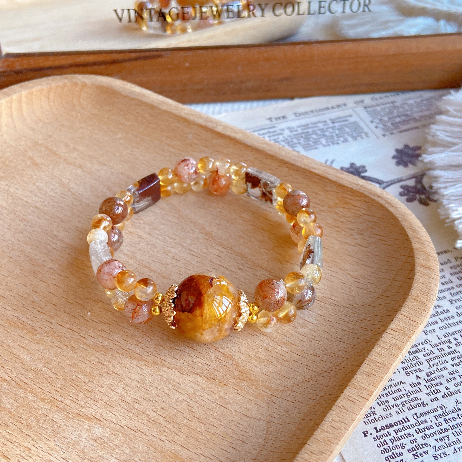 Natural yellow gum flower green ghost hand card black gold super yellow tower crystal bracelet