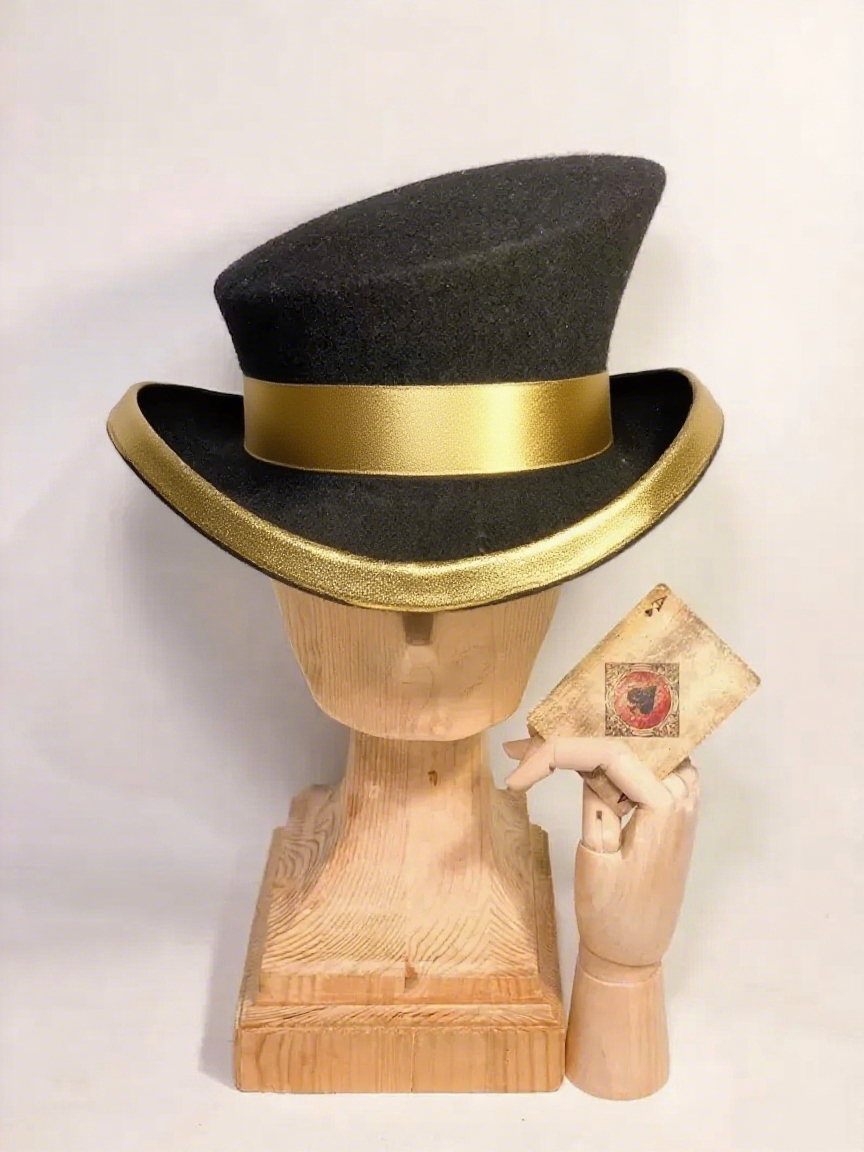 Asymmetric top hat