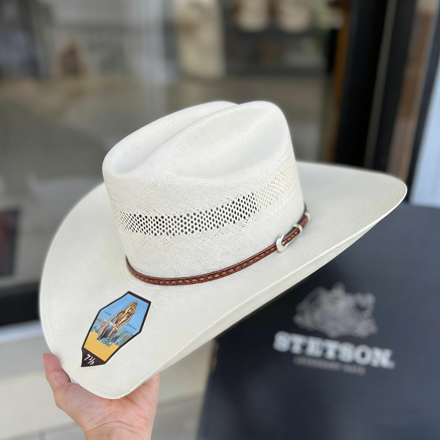 Lightweight beige woven denim hat