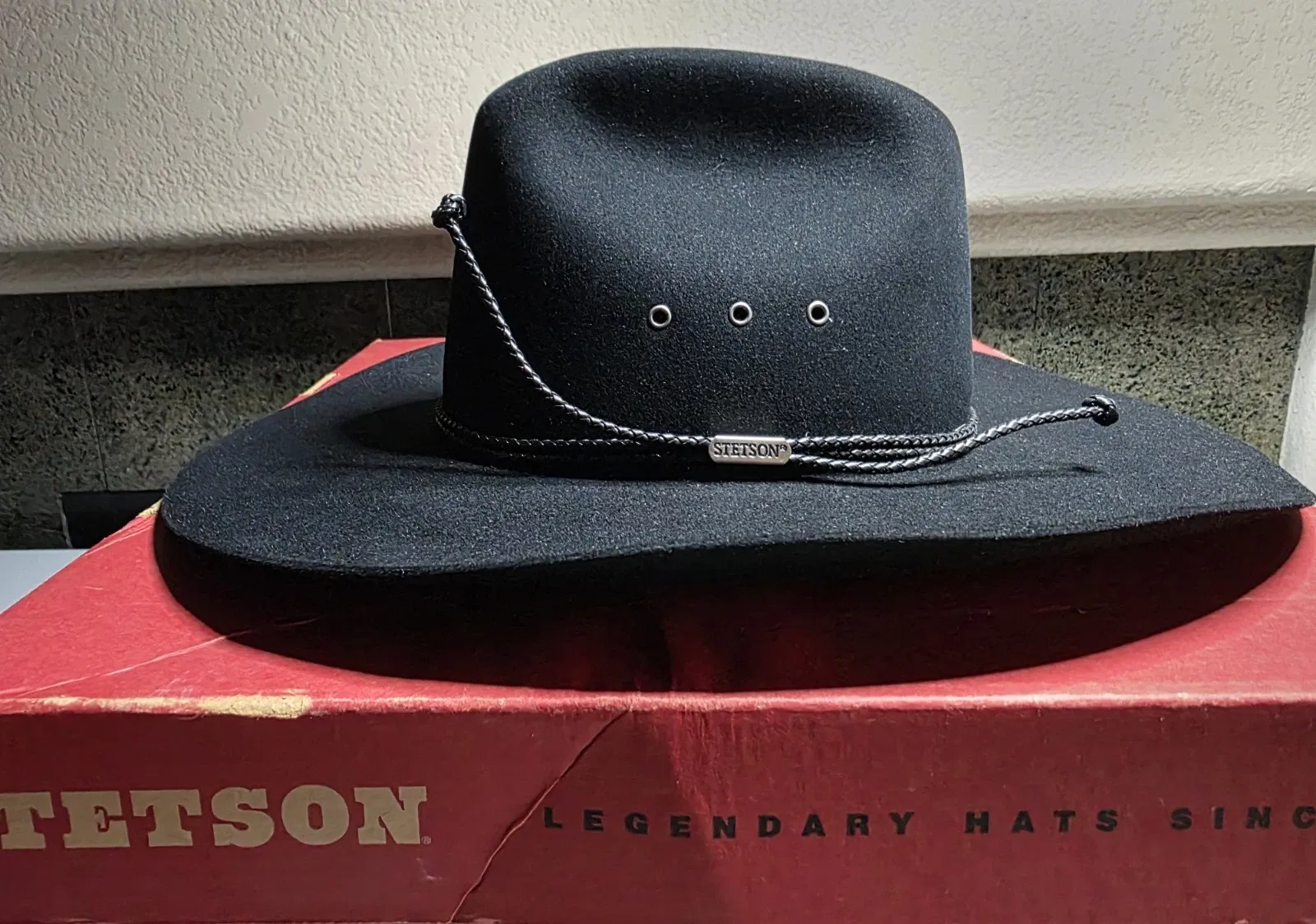 STETSON Long Oval Black Felt Hat | Classic Western Style