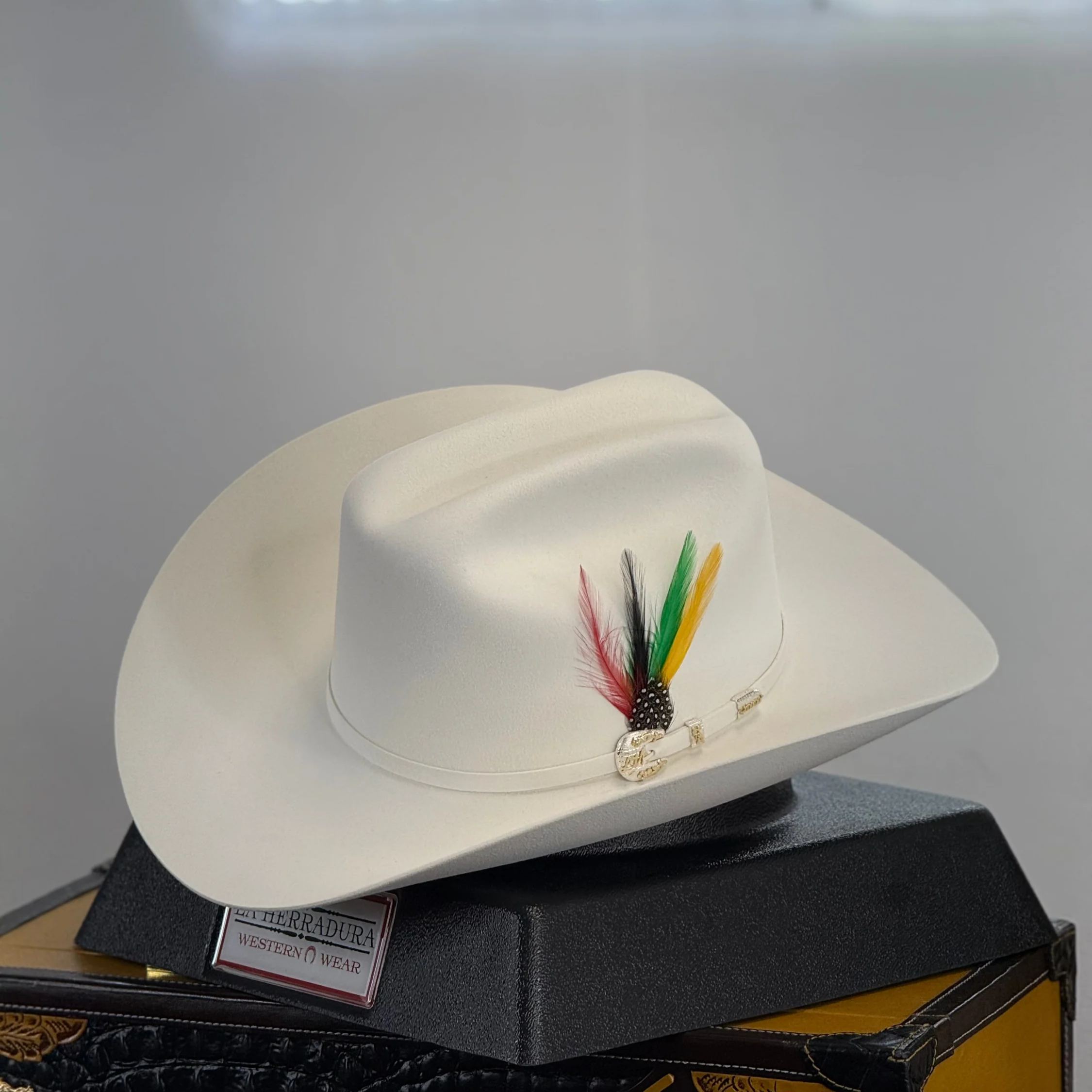 LARRY MAHAN´S 1000X WHITE IMPERIAL LUXURIOS