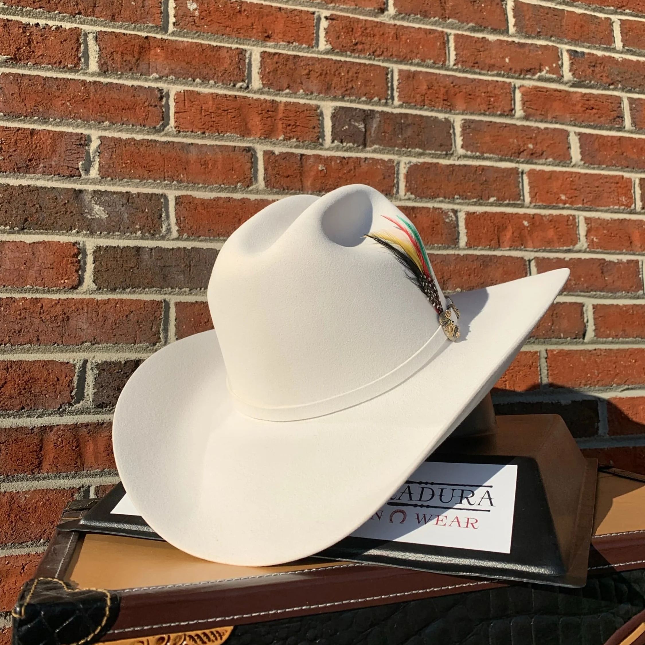 LARRY MAHAN´S 1000X WHITE IMPERIAL LUXURIOS