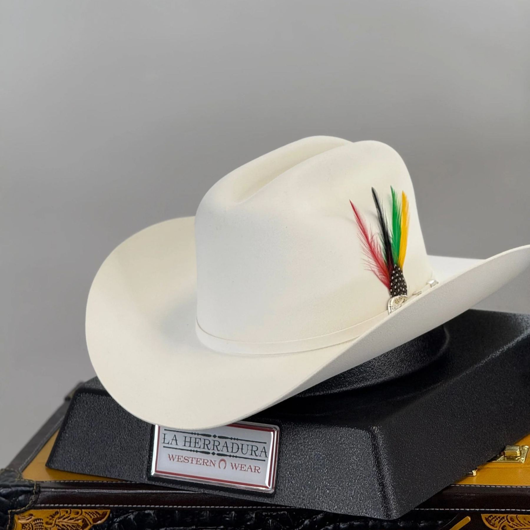 LARRY MAHAN´S 1000X WHITE IMPERIAL LUXURIOS