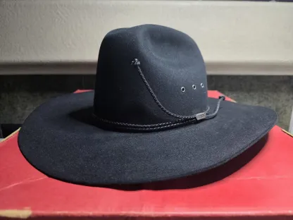 STETSON Long Oval Black Felt Hat | Classic Western Style