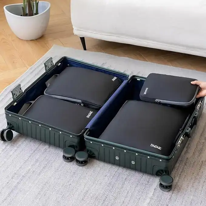 Compression packing cubes set for travel, expandable organizers for efficient packing and space-saving. 4 pieces included.