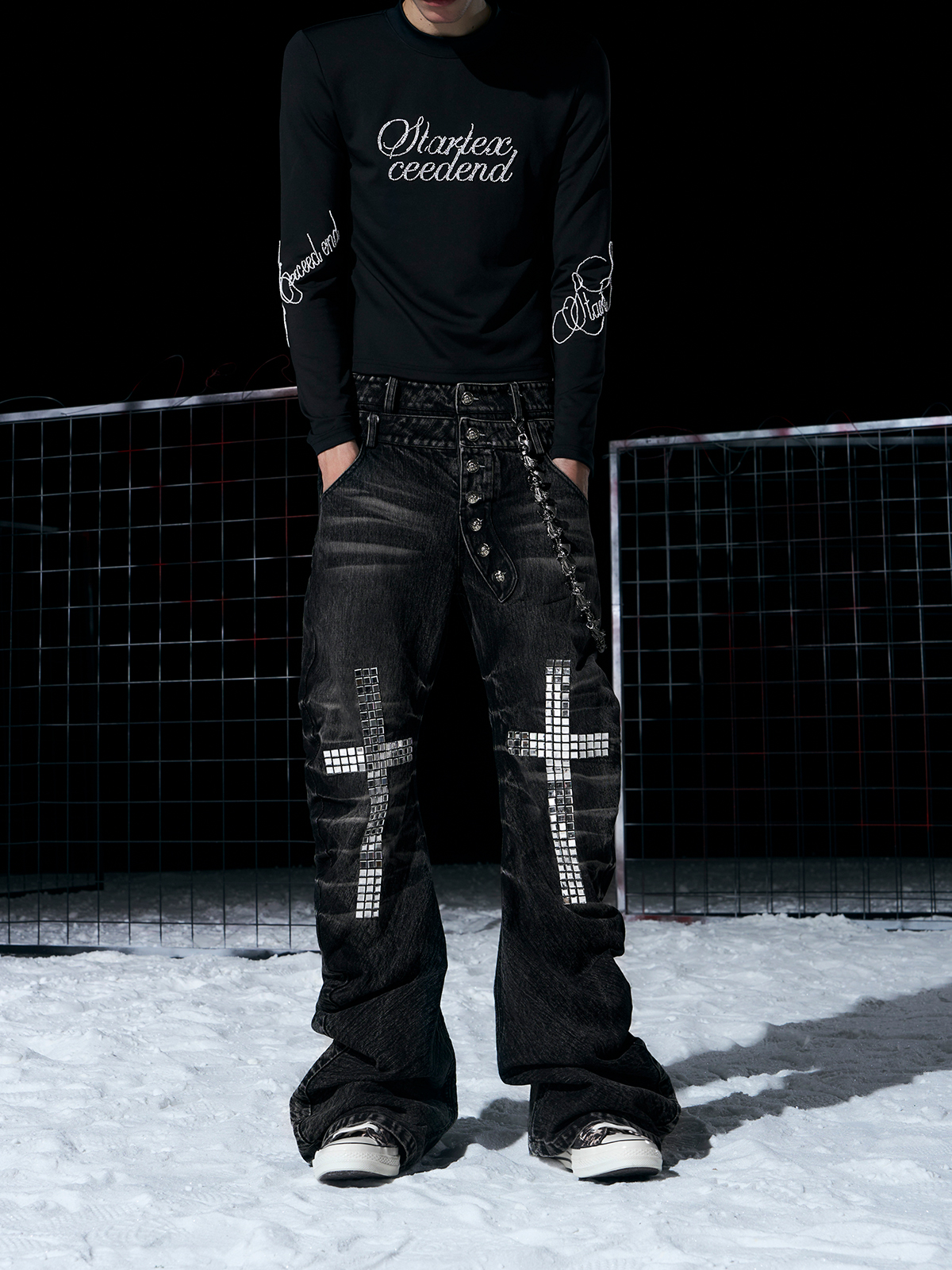WASHED BLACK MOSAIC CROSS DOUBLE WAISTBAND STACKED JEANS