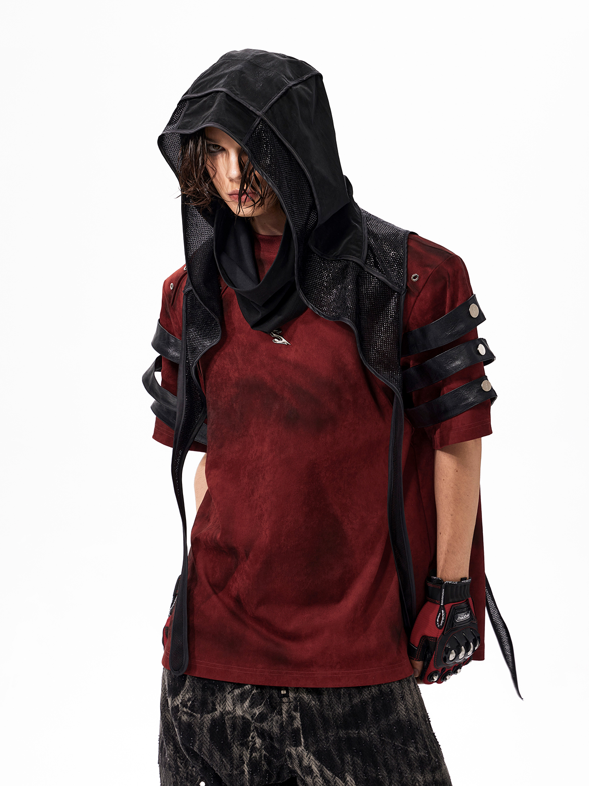 DISTRESSED GROMMET STRAP TEE-START EXCEED END