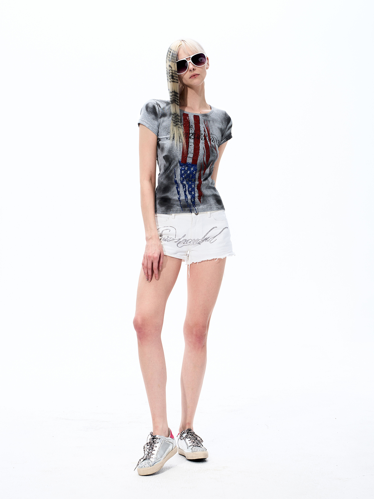 HAND-PAINTED DIRTY WASH RHINESTONE FLAG TEE-GREY