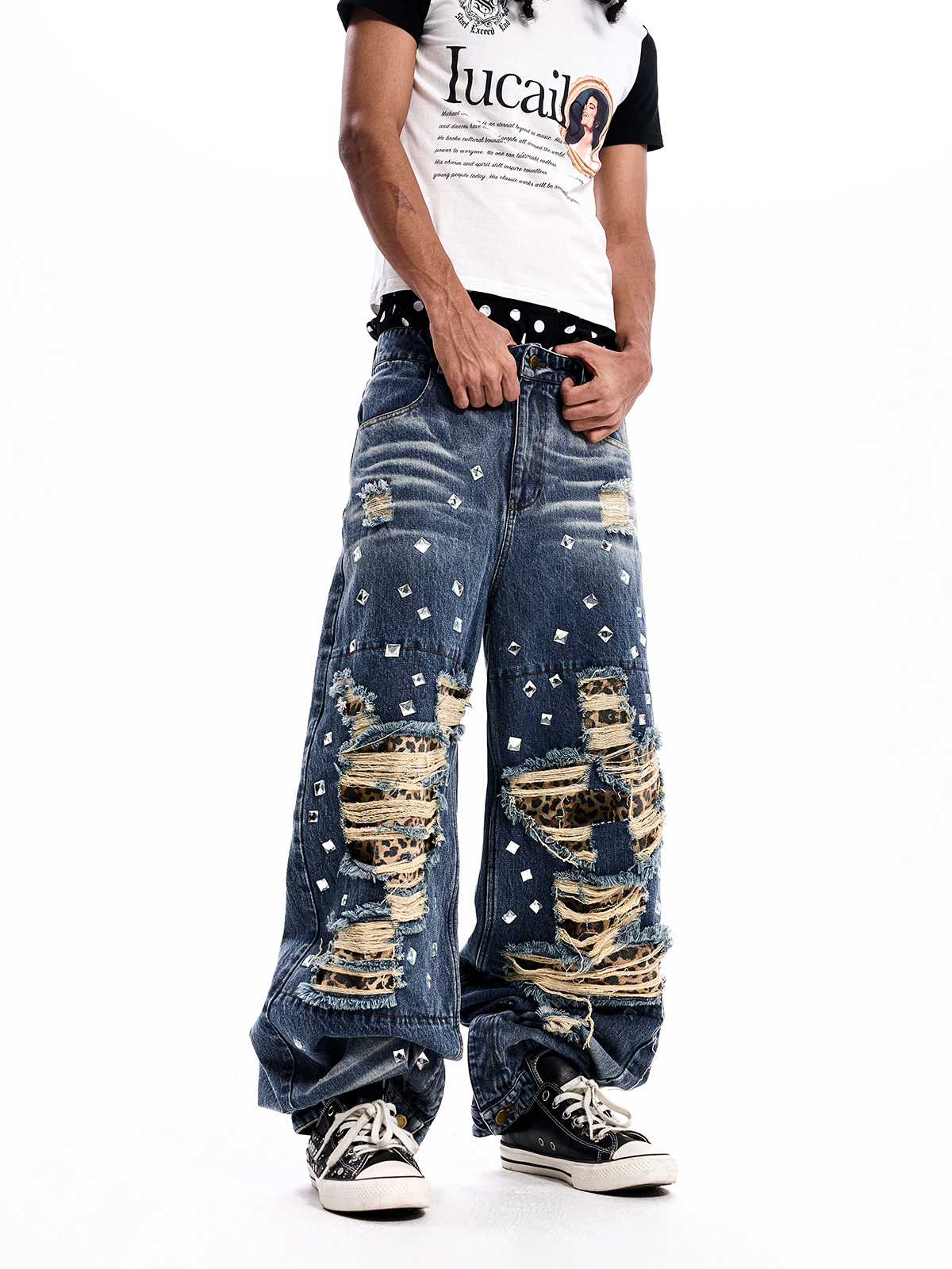 LEOPARD PATCH DISTRESSED BAGGY JEANS