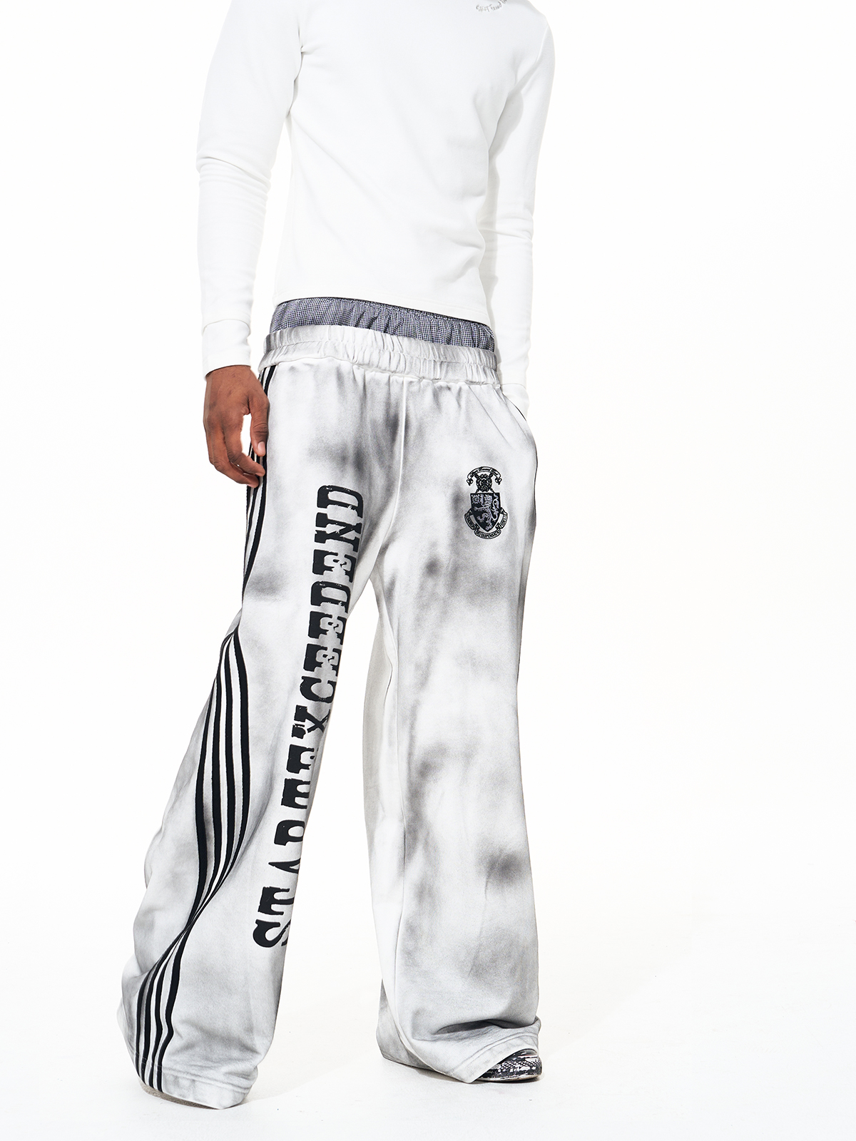 DIRTY WASH 4-STRIPE TRACK SUIT SET - WHITE