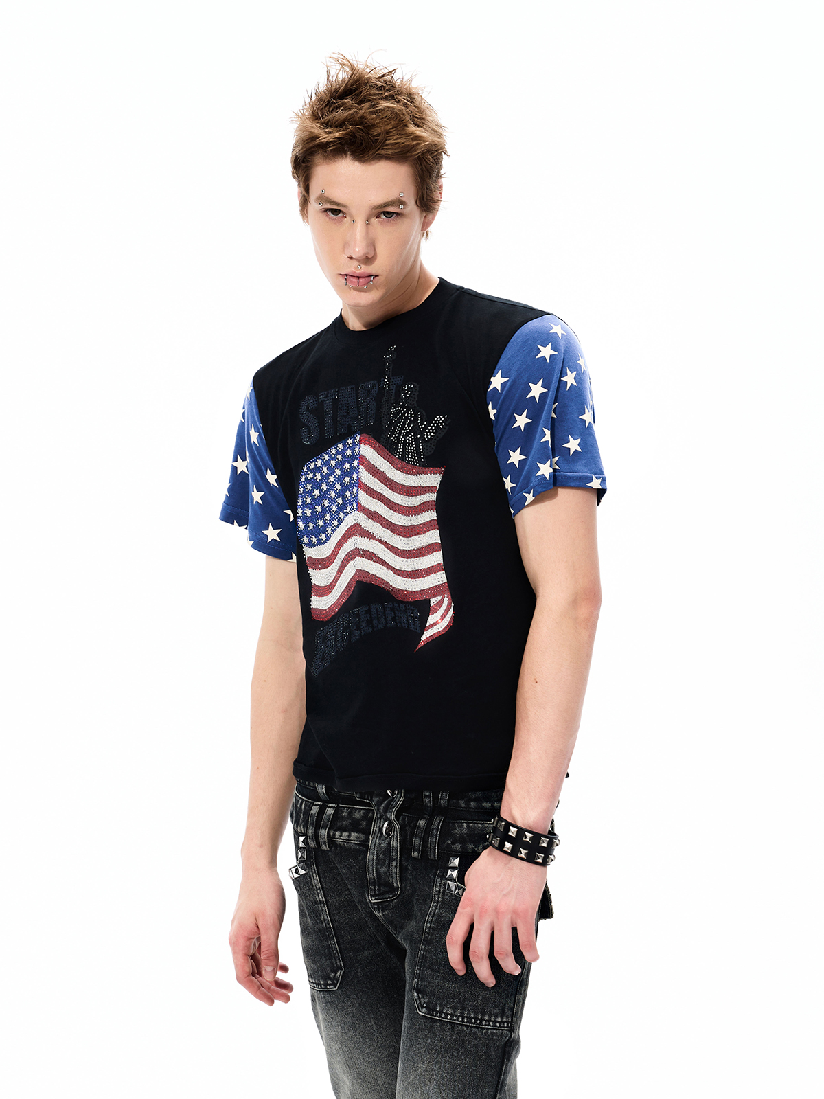 RHINESTONE AMERICANA FLAG GRAPHIC TEE-BLACK