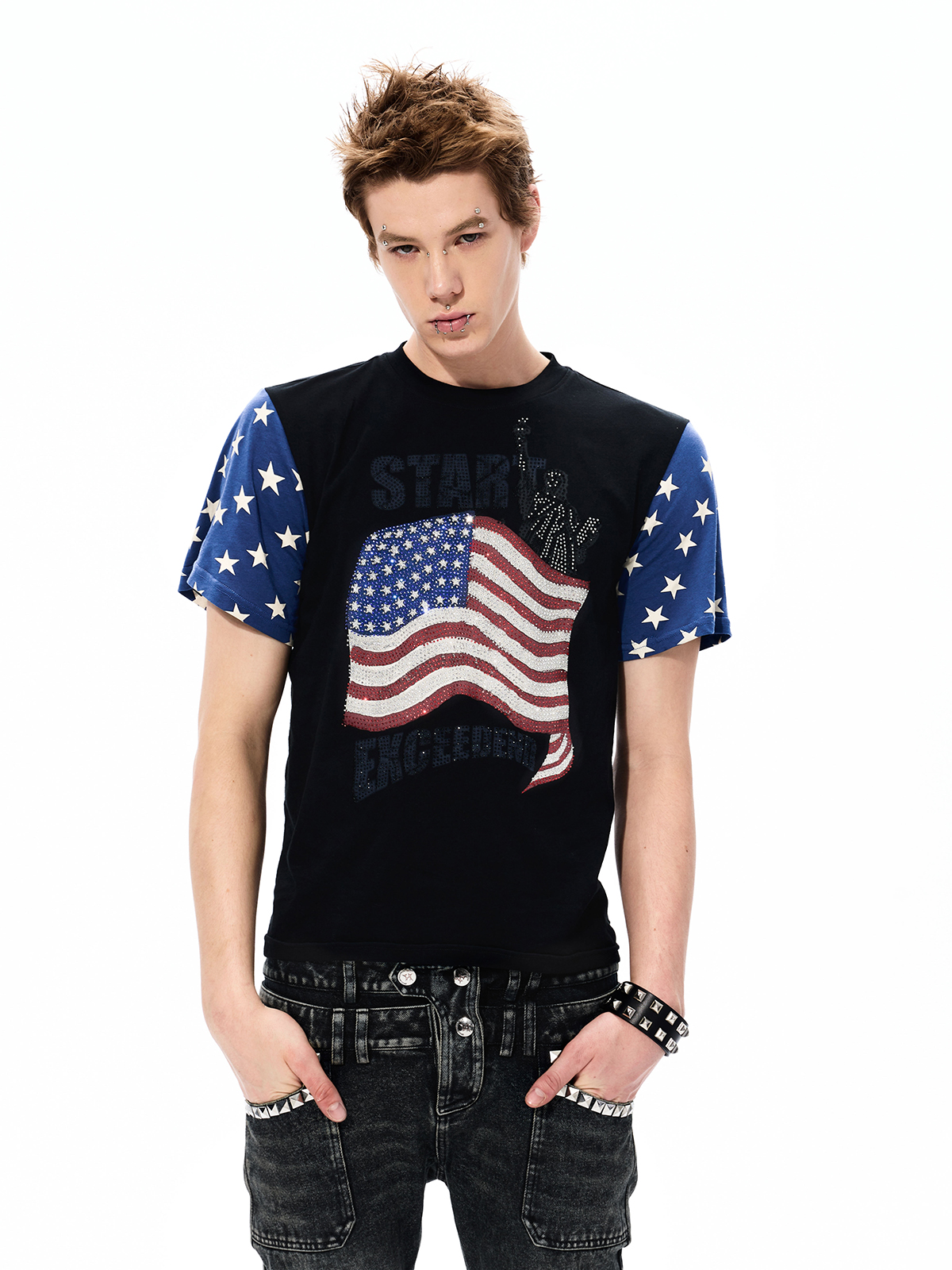 RHINESTONE AMERICANA FLAG GRAPHIC TEE-BLACK