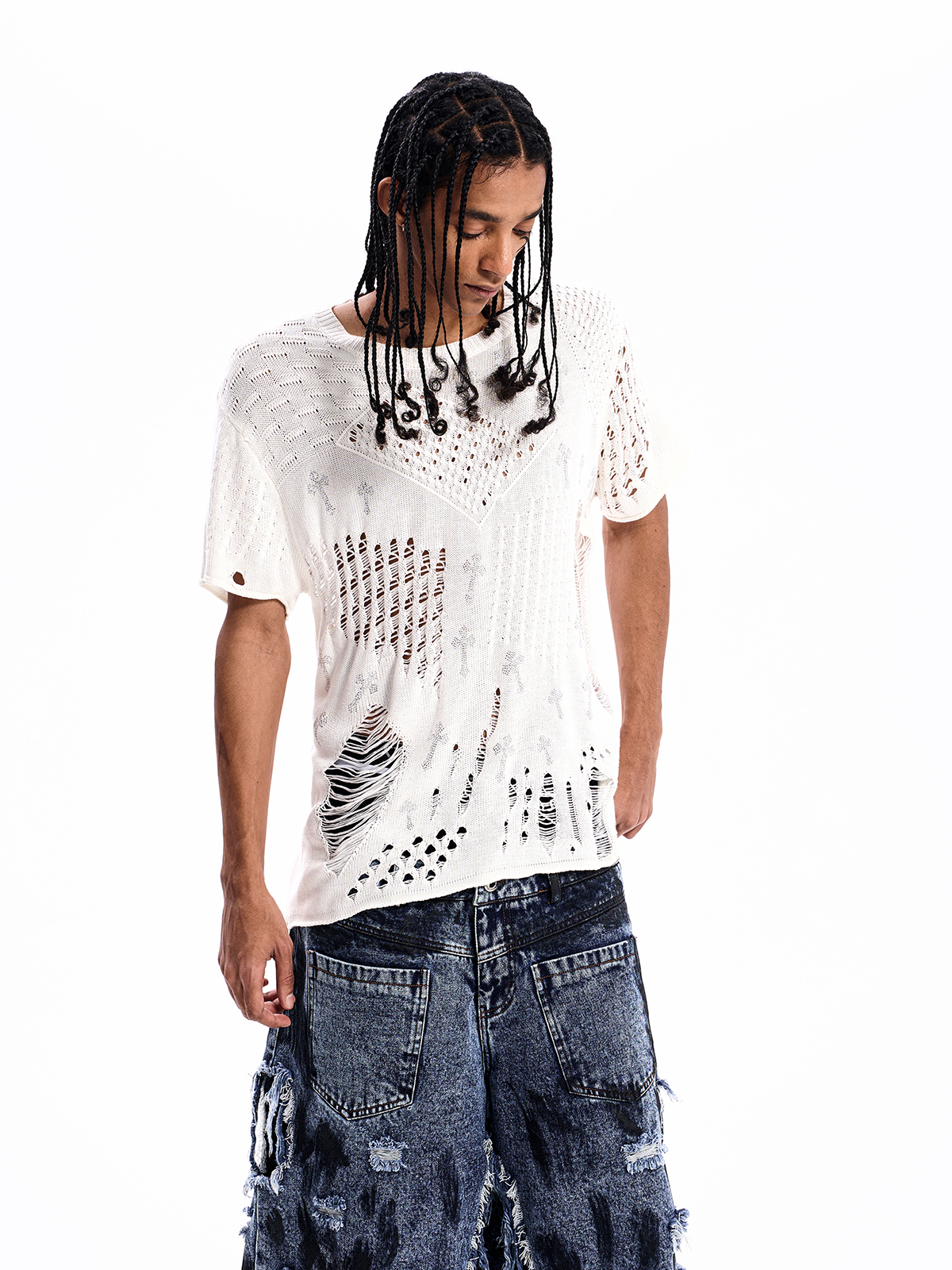 WHITE DISTRESSED CROSS KNIT TEE