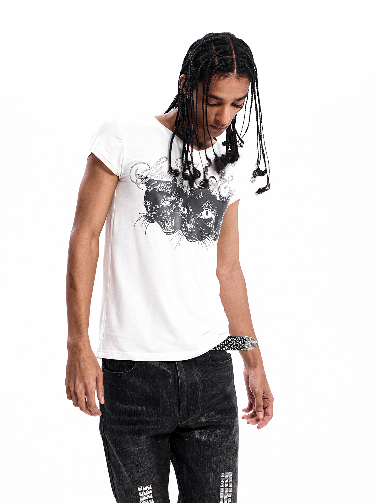 WHITE PANTHER SCRIPT V-NECK TEE
