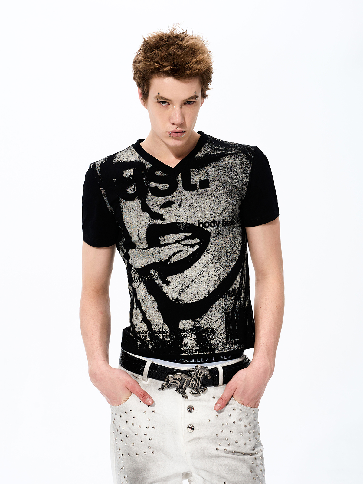 SUBVERSIVE PORTRAIT GRAPHIC V-NECK TEE