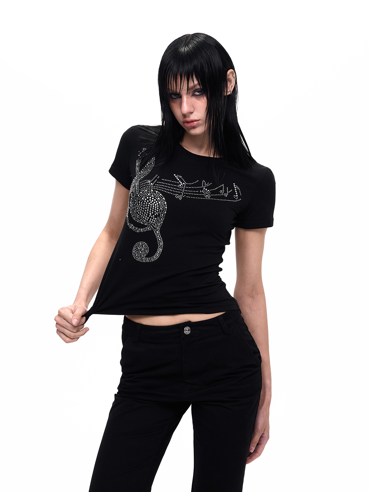 RHINESTONE MUSICAL NOTE FITTED TEE