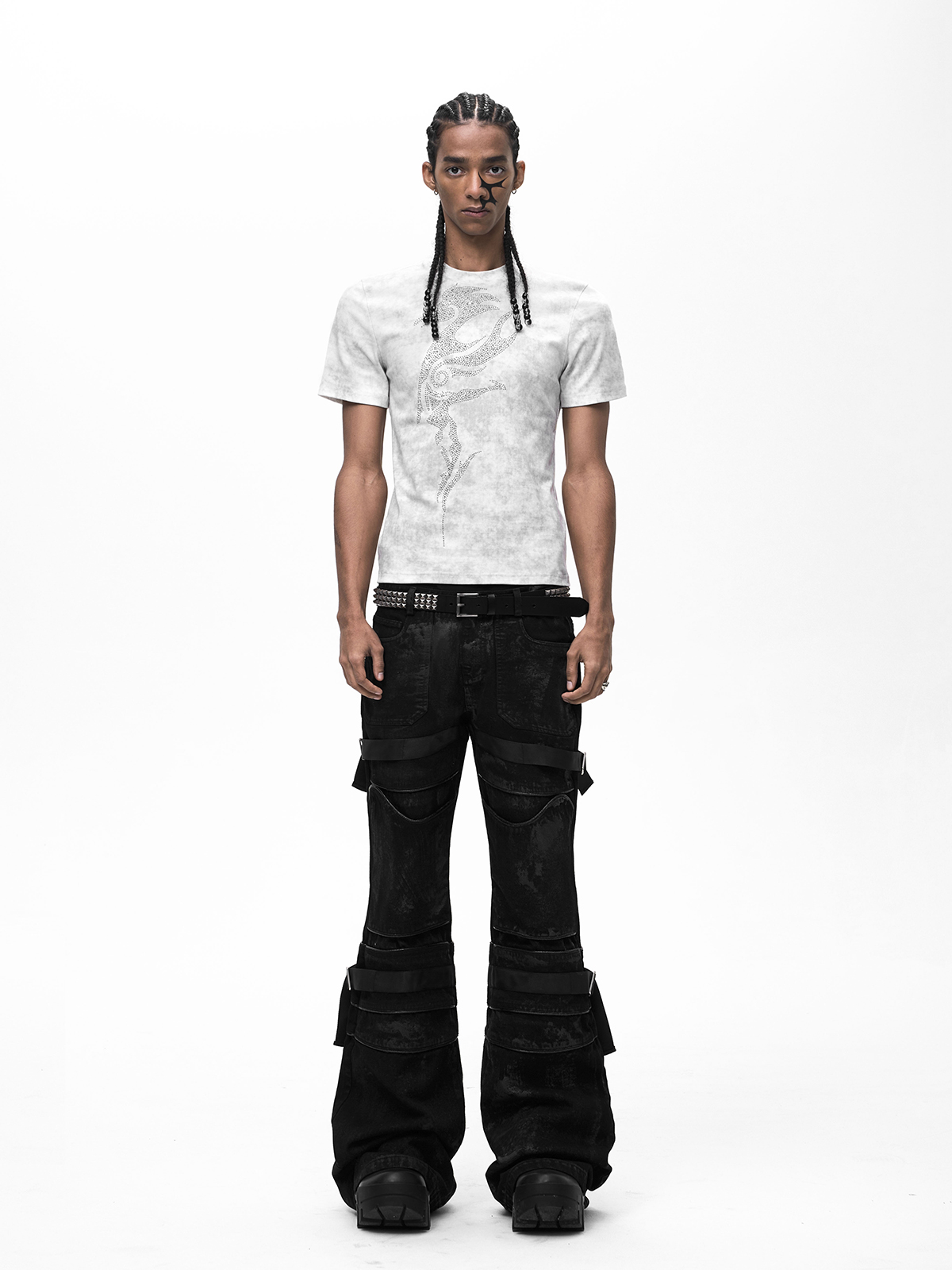 RHINESTONE HORSE DIRTY WASH FITTED TEE