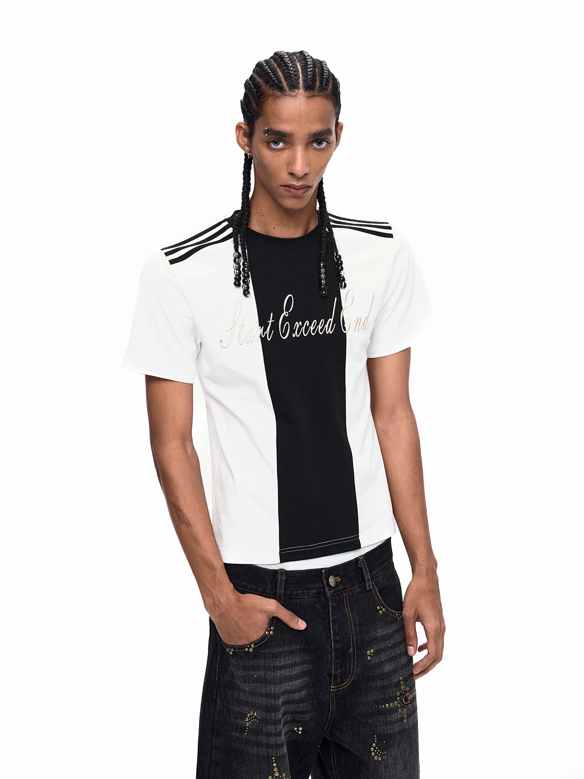 CURSIVE EMBROIDERY 3-STRIPE COLOR BLOCK TEE