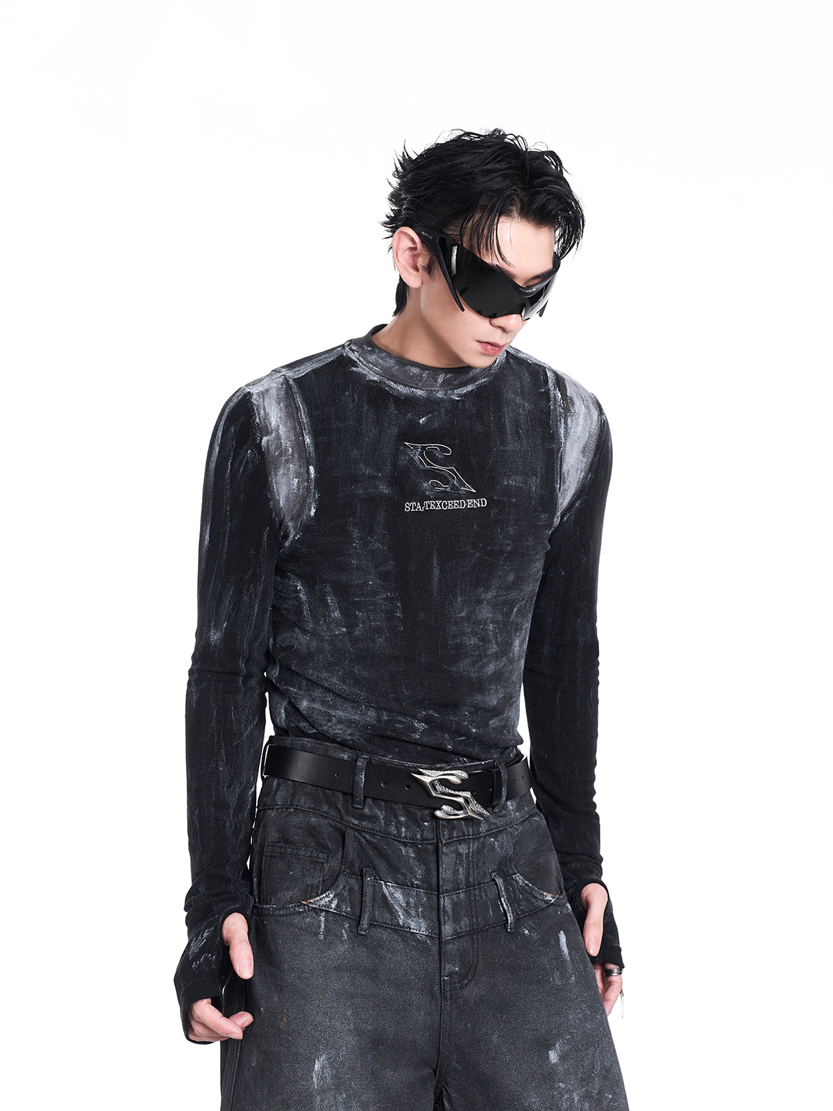 SHADOW ACID WASH MOCK NECK TEE-START EXCEED END