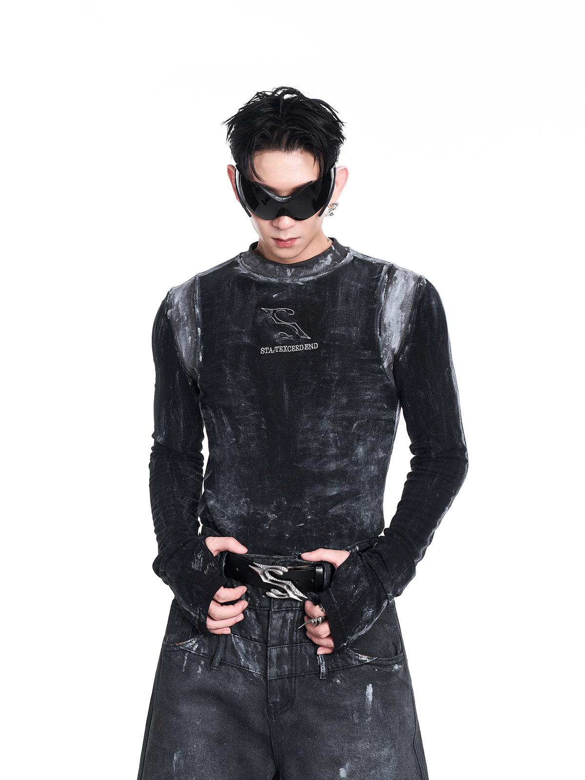 SHADOW ACID WASH MOCK NECK TEE-START EXCEED END