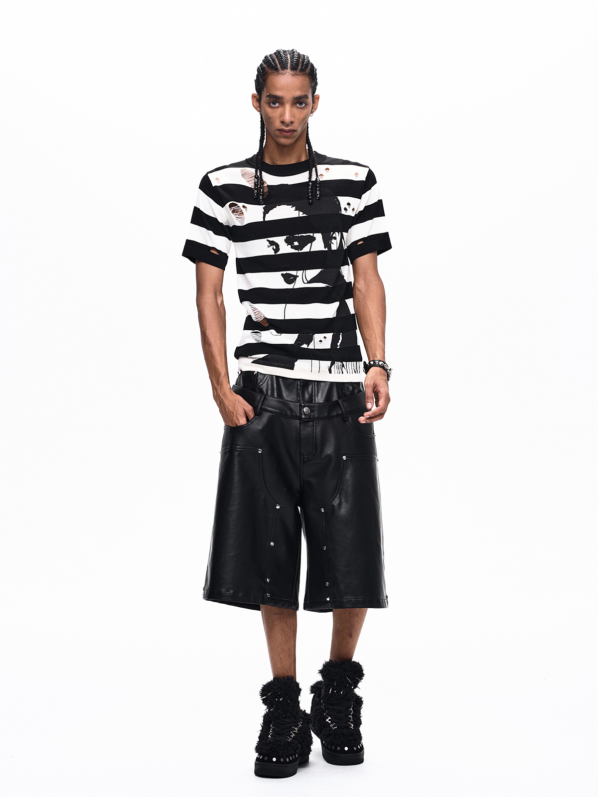 STRIPED DISTRESSED PORTRAIT KNIT TEE