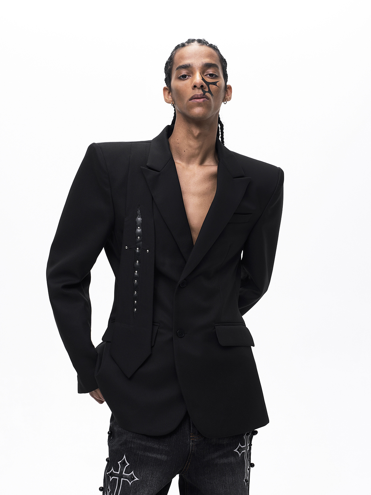 STUDDED CROSS TAILORED BLAZER