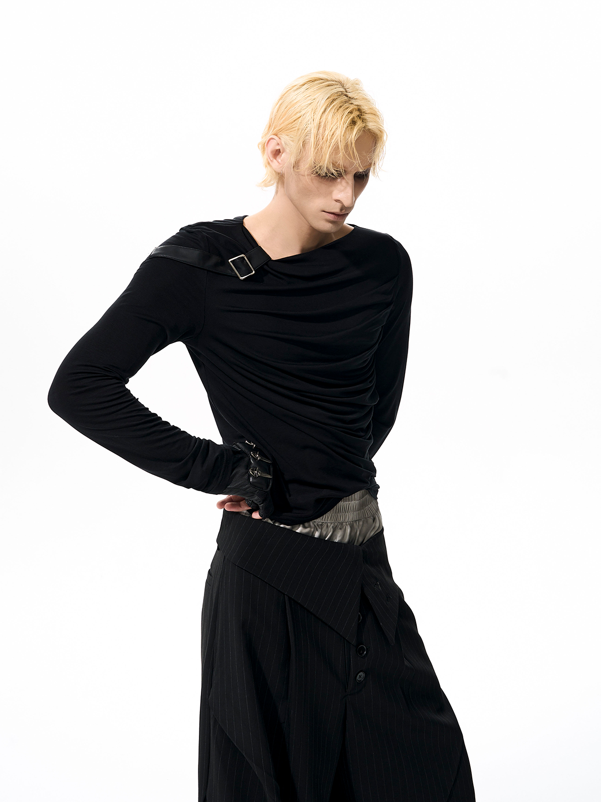 ASYMMETRIC RUCHED BUCKLE STRAP LONG SLEEVE TOP-START EXCEED END