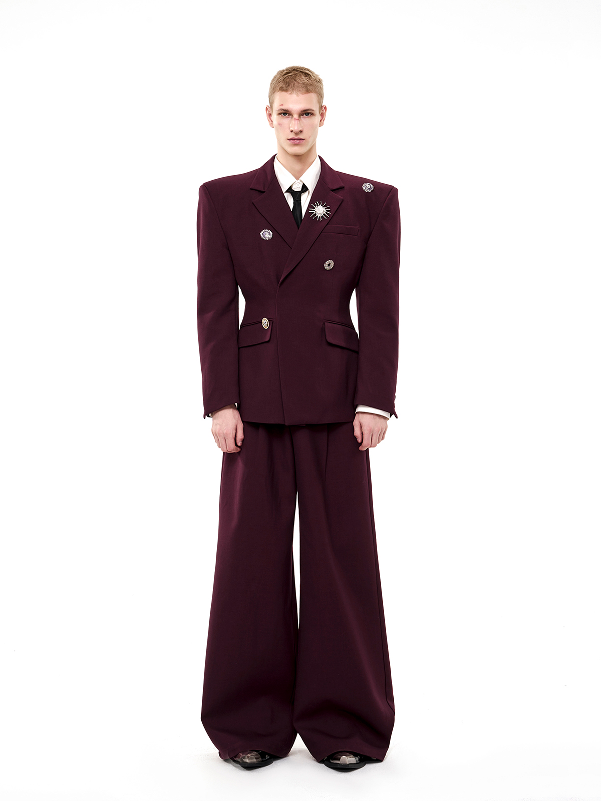 SCULPTED BROOCH-EMBELLISHED SUIT SET-BURGUNDY