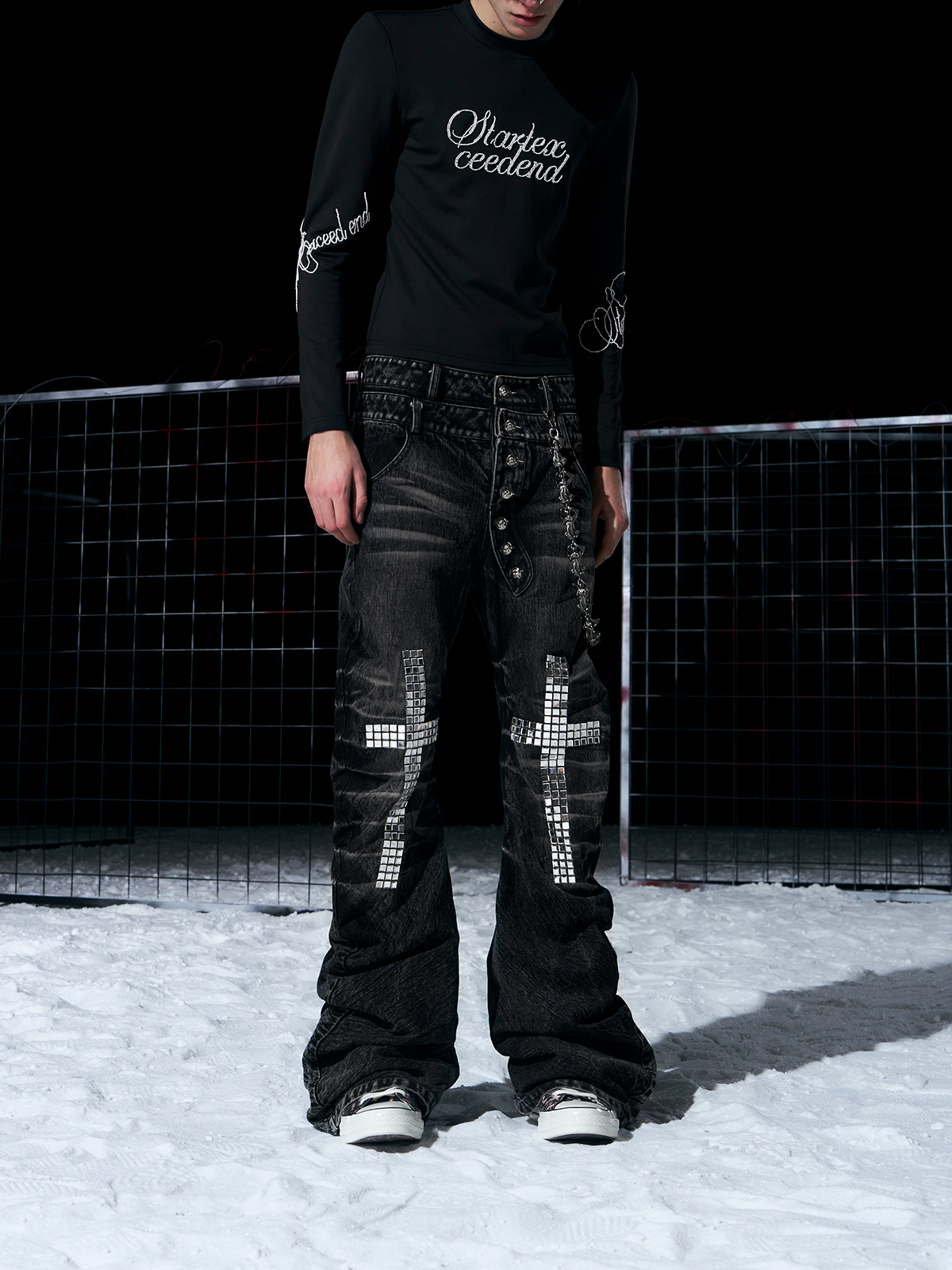 WASHED BLACK MOSAIC CROSS DOUBLE WAISTBAND STACKED JEANS