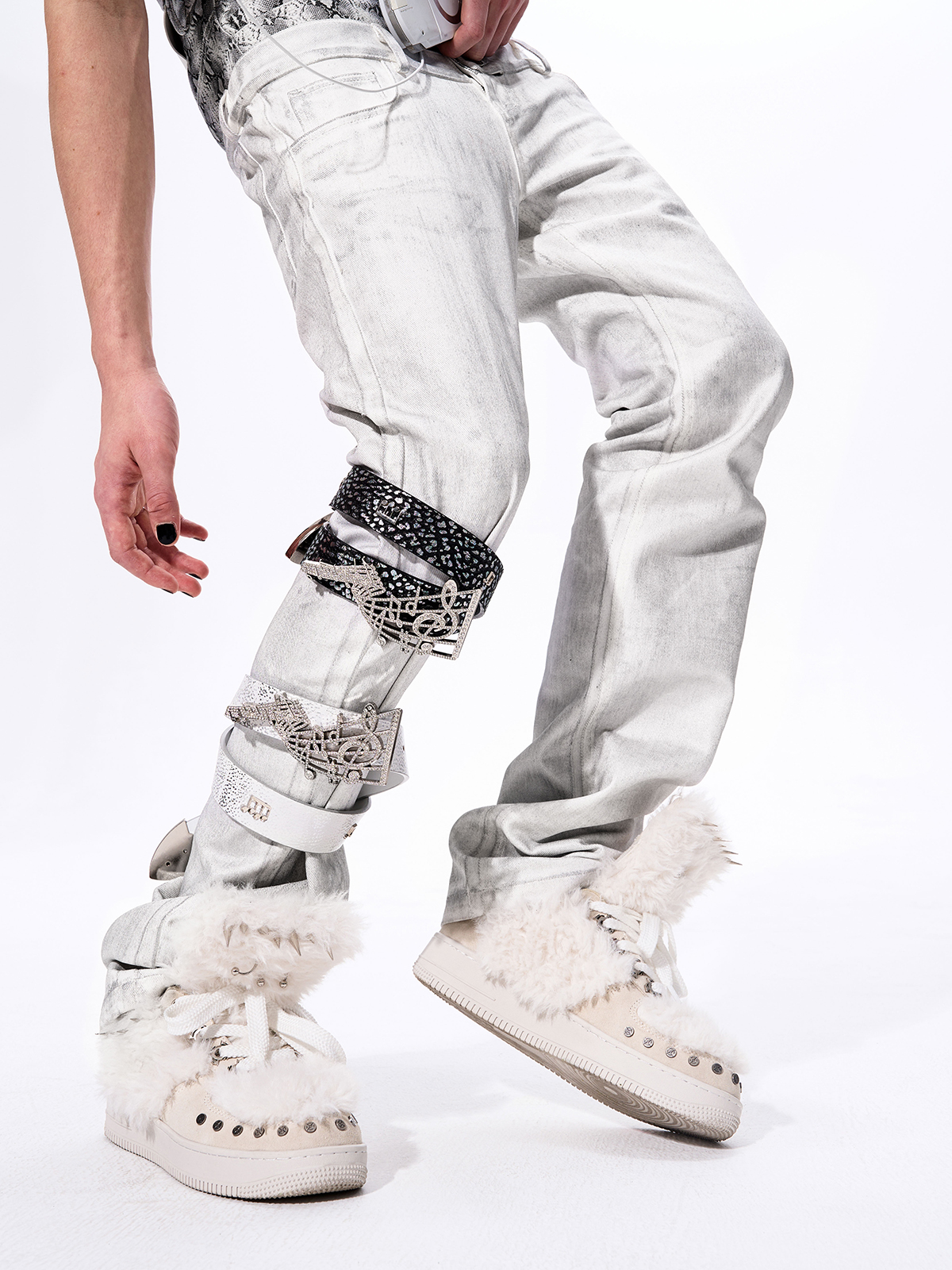RHINESTONE MUSIC NOTE LEATHER BELT-WHITE
