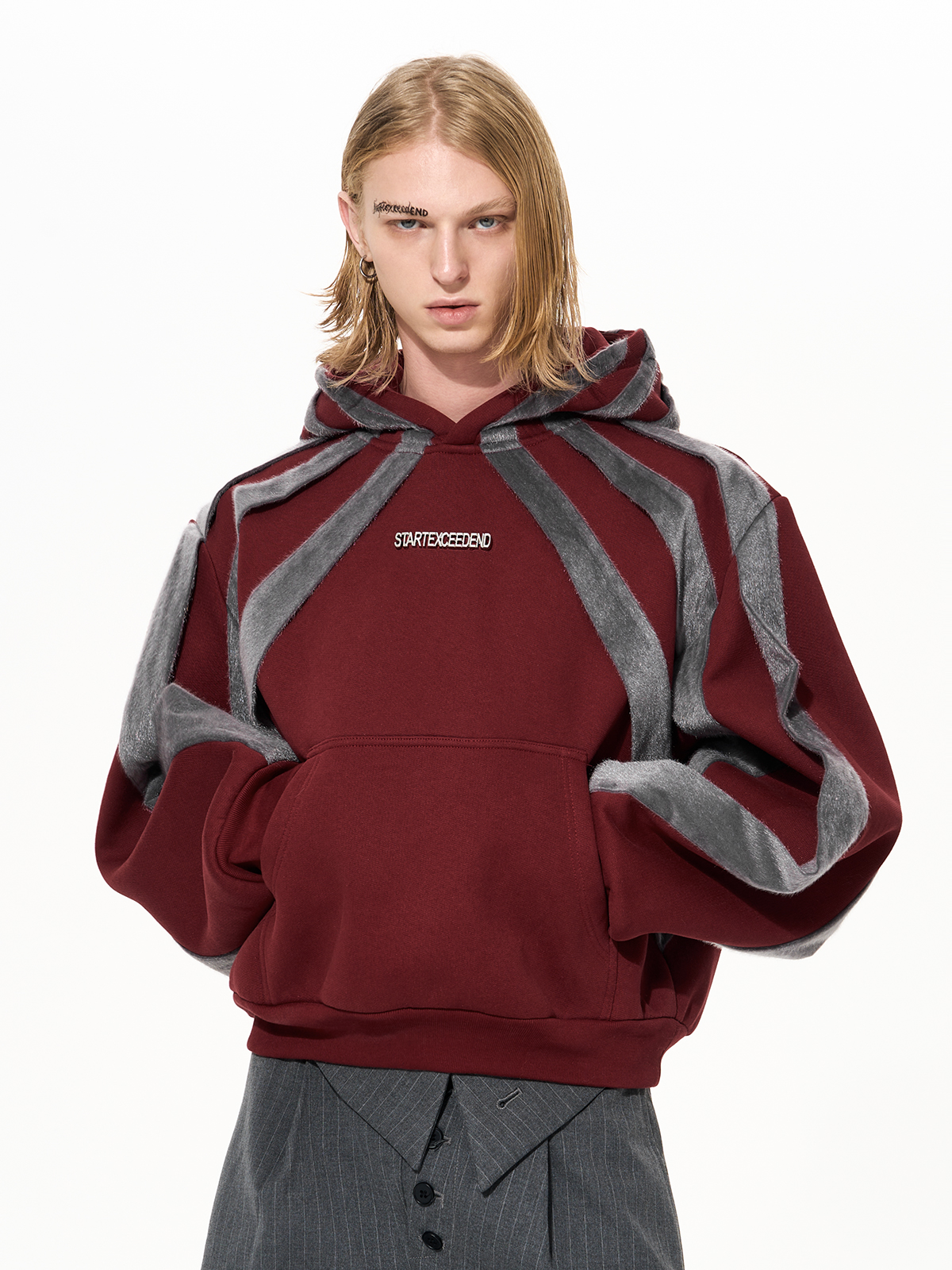 OXBLOOD WEB FUR CROPPED HOODIE