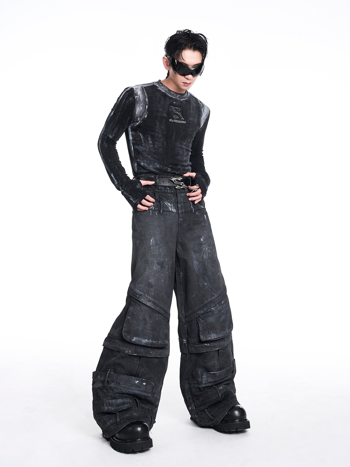 SHADOW ACID WASH MOCK NECK TEE-START EXCEED END