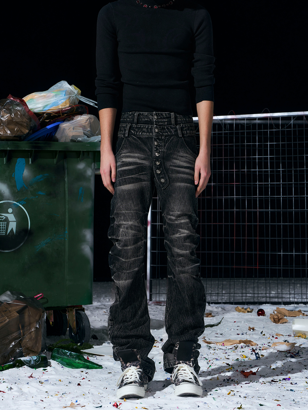 WASHED BLACK DOUBLE WAISTBAND STACKED FLARED JEANS