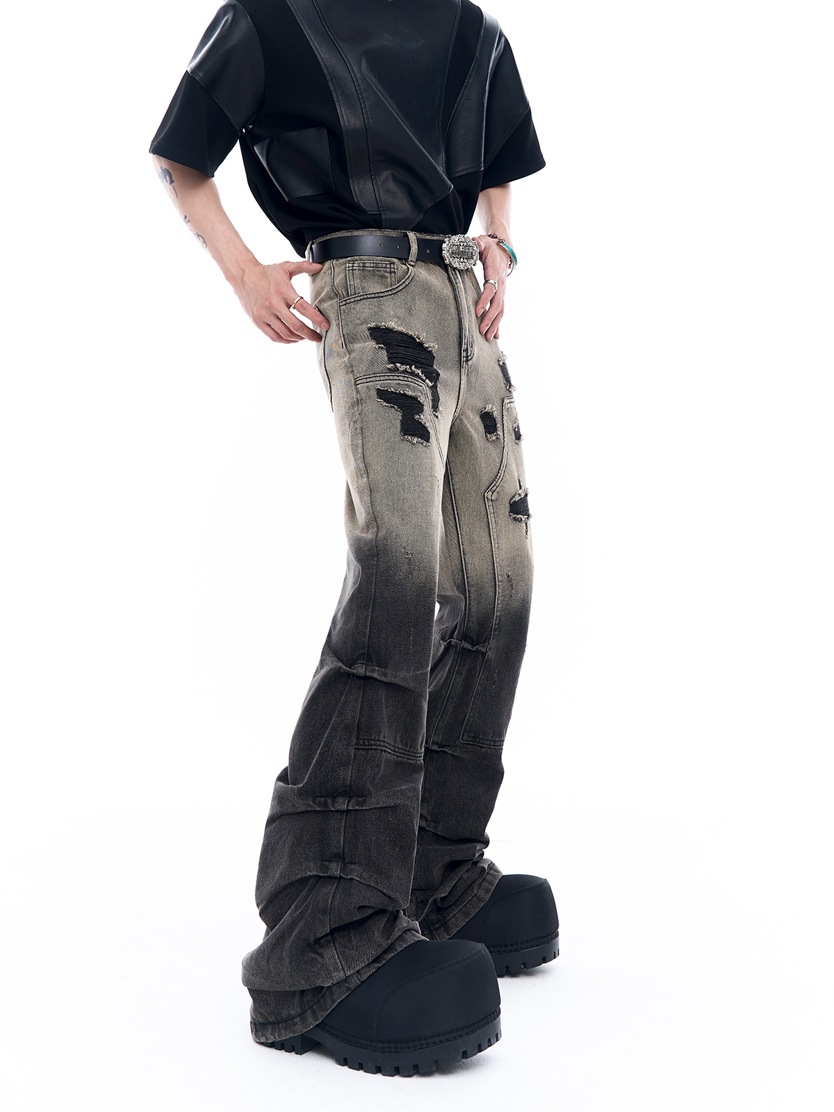 GRADIENT DIRTY WASH DISTRESSED STACKED FLARE JEANS-START EXCEED END