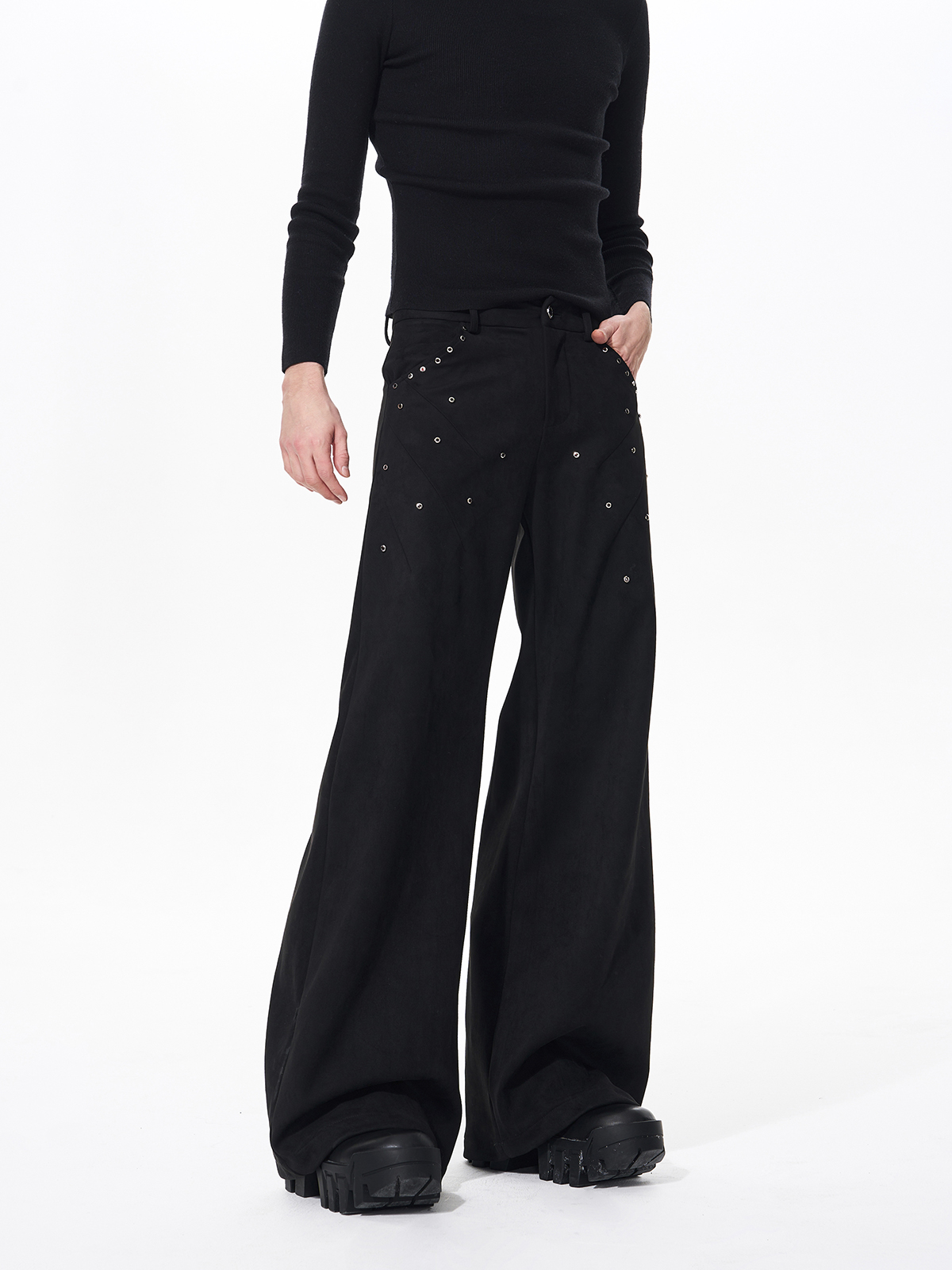 STUDDED SUEDE CROPPED SET