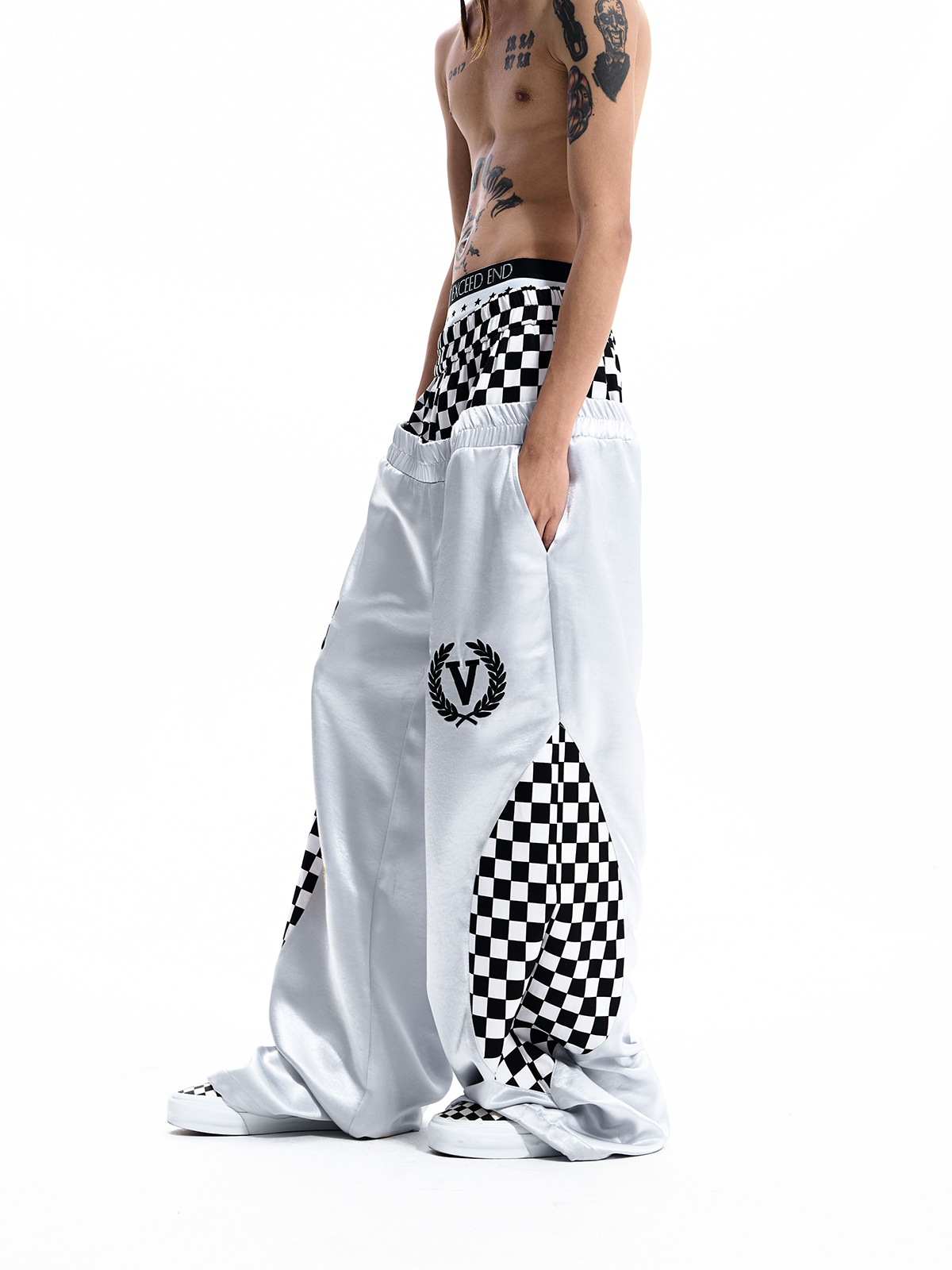 CHECKERBOARD DOUBLE WAIST TRACK PANTS-WHITE
