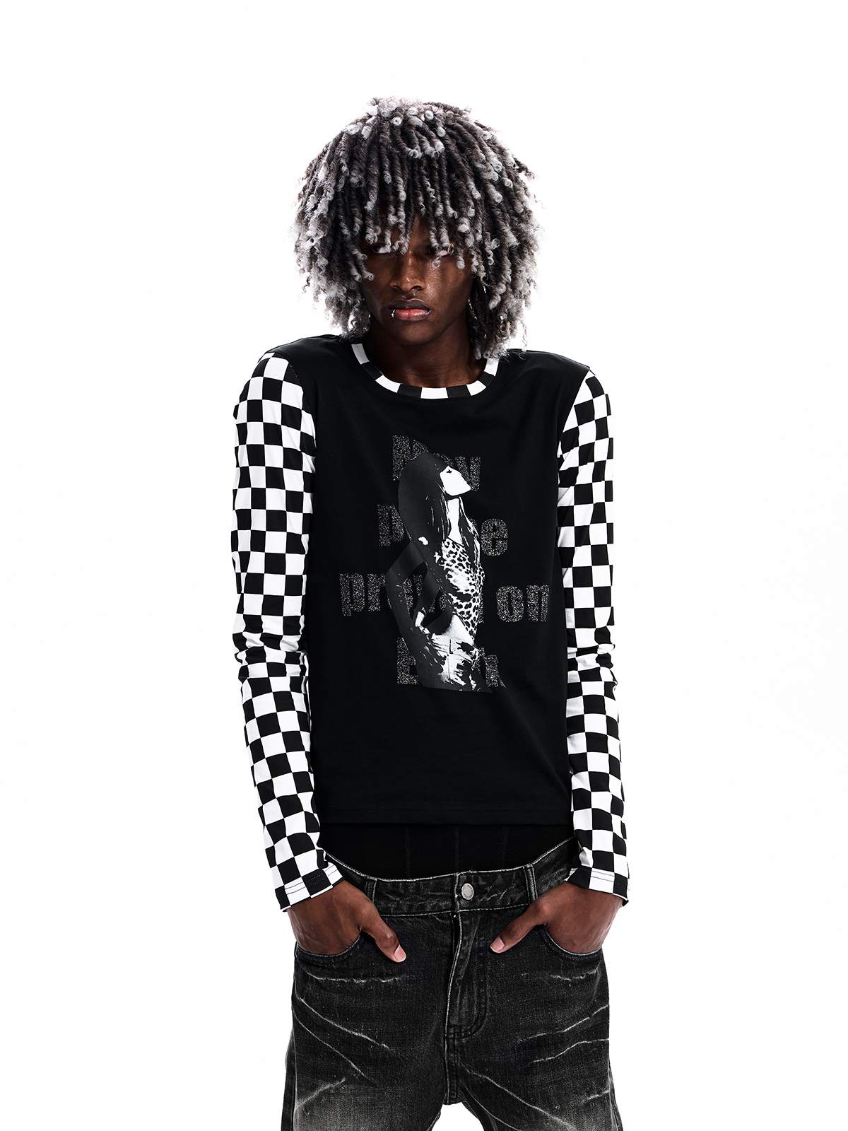 CHECKERBOARD PORTRAIT LONG SLEEVE TEE