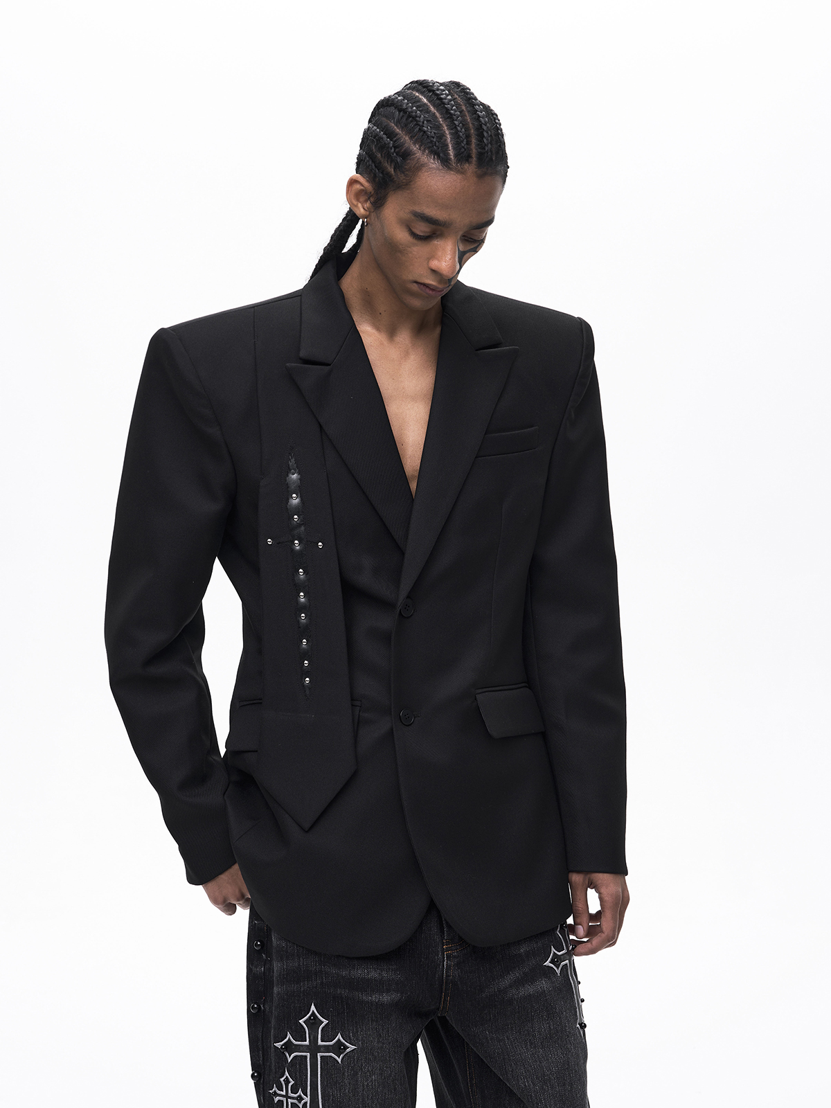 STUDDED CROSS TAILORED BLAZER