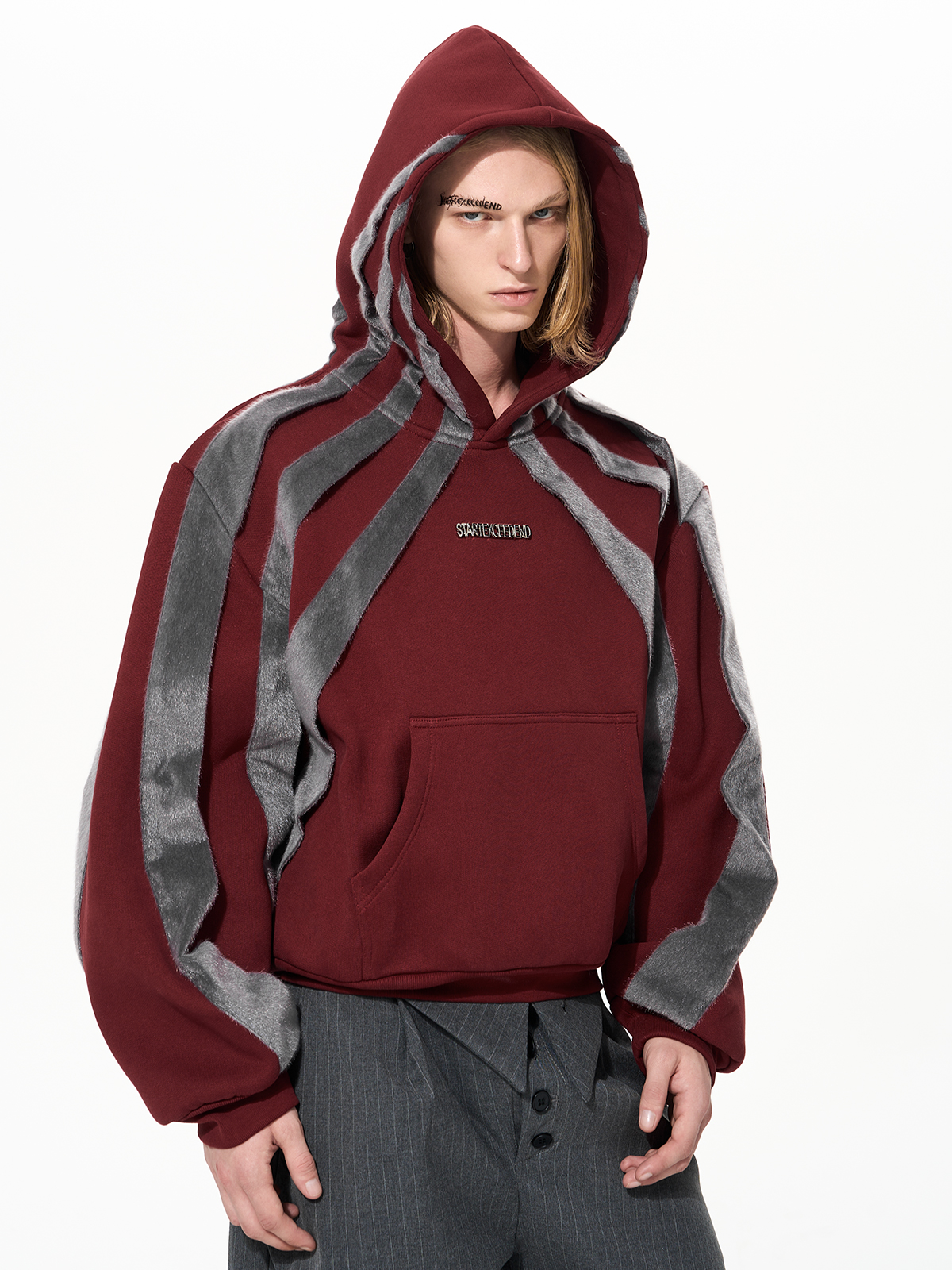 OXBLOOD WEB FUR CROPPED HOODIE