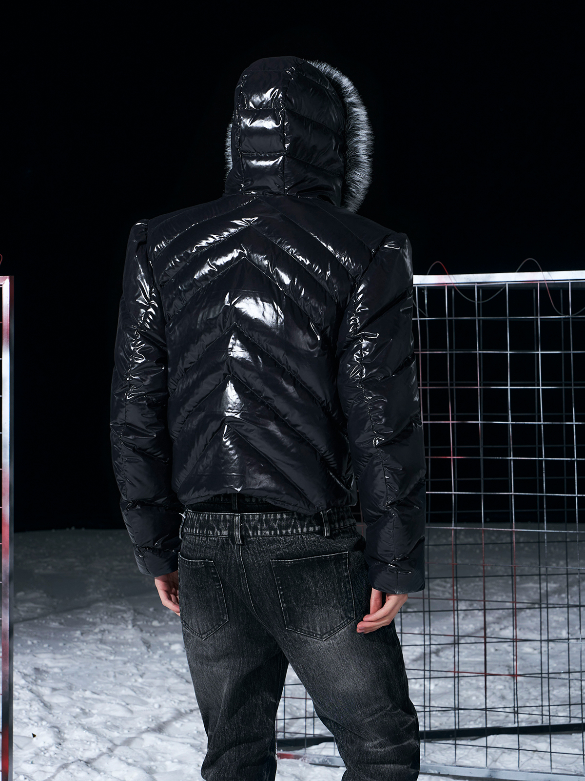 GLOSSY BLACK CHEVRON PUFFER WITH FAUX FUR HOOD