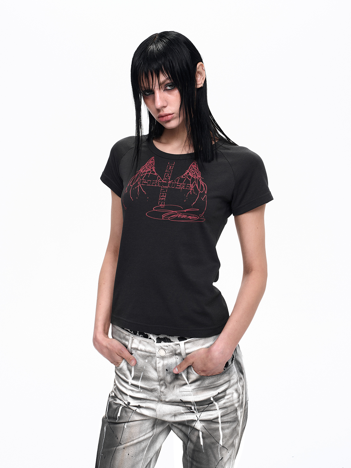 WINGED CROSS GRAPHIC FITTED TEE