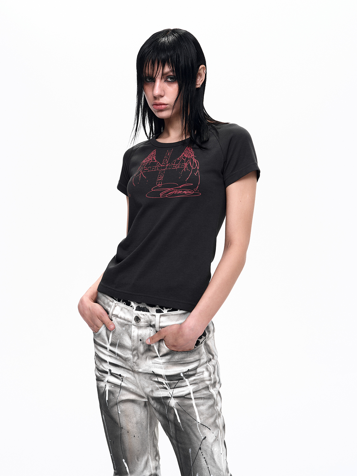 WINGED CROSS GRAPHIC FITTED TEE
