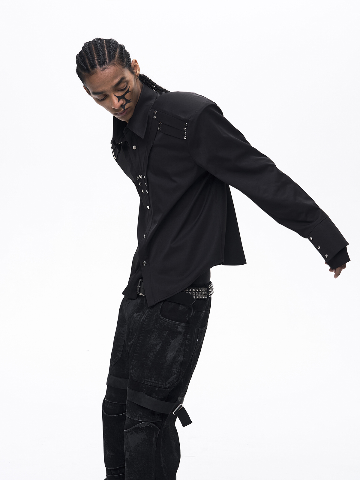 RIVET DOUBLE CUFF SHIRT-BLACK