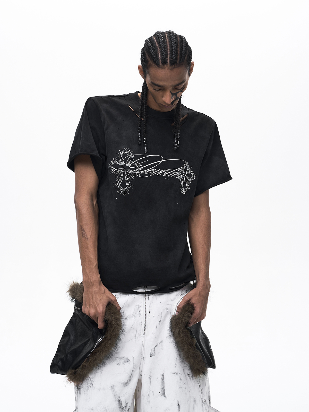 DECONSTRUCTED RHINESTONE CROSS MUD WASH TEE-BLACK