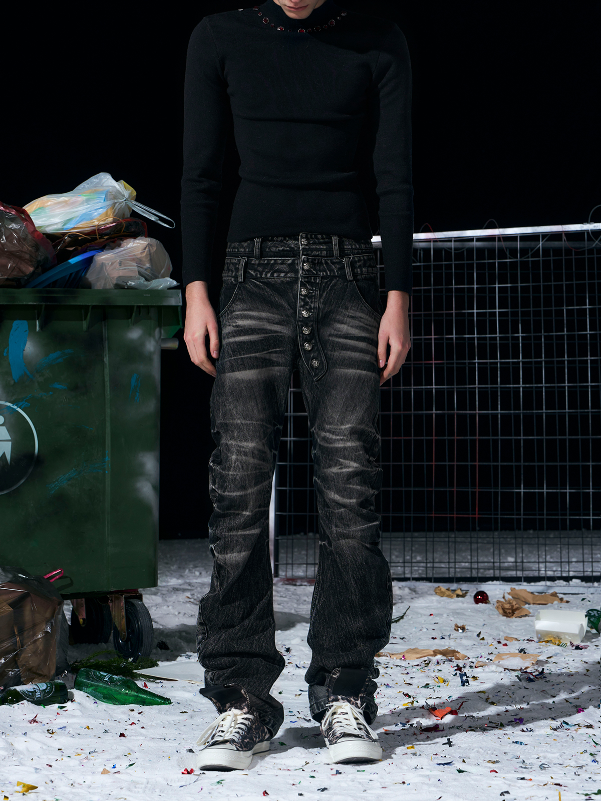 WASHED BLACK DOUBLE WAISTBAND STACKED FLARED JEANS